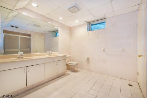 34 Silver Spring Court East Hanover NJ 07936