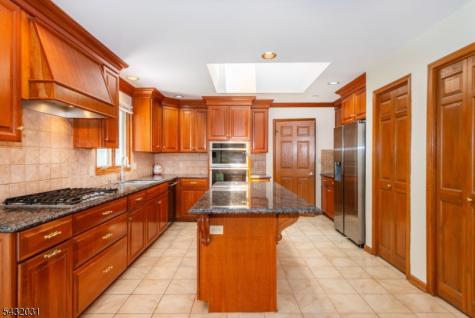 34 Silver Spring Court East Hanover NJ 07936