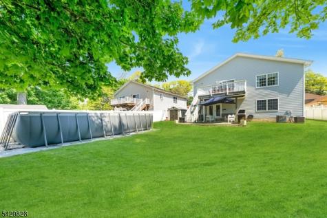 69 Thiem Avenue Rochelle Park NJ 07662
