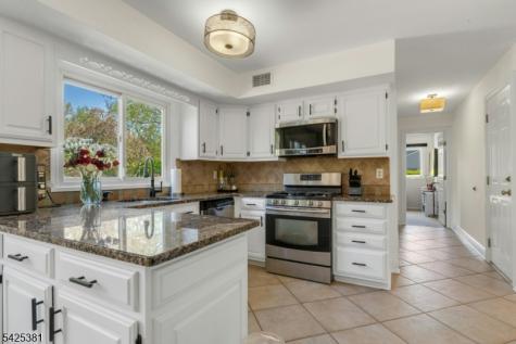 7 Evergreen Court Hillsborough NJ 08844