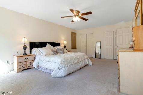 7 Evergreen Court Hillsborough NJ 08844