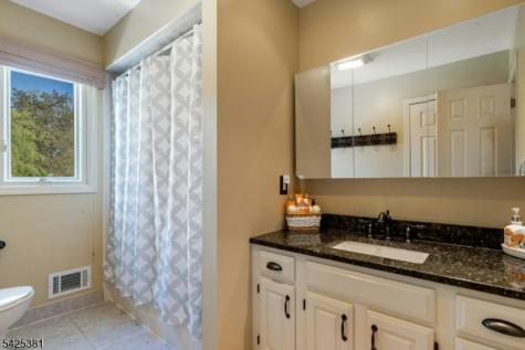 7 Evergreen Court Hillsborough NJ 08844