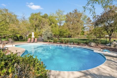 7 Evergreen Court Hillsborough NJ 08844