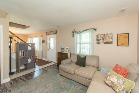 63 Duncan Avenue Pequannock NJ 07440