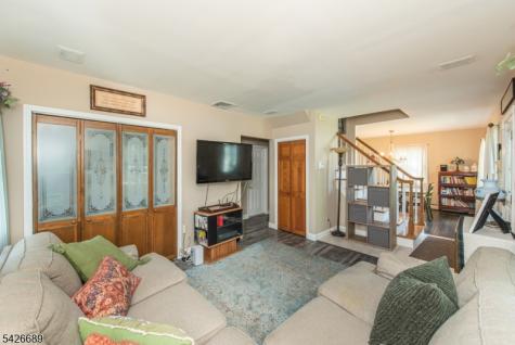63 Duncan Avenue Pequannock NJ 07440