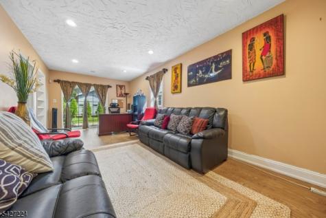 188 Kerrigan Boulevard Newark NJ 07106
