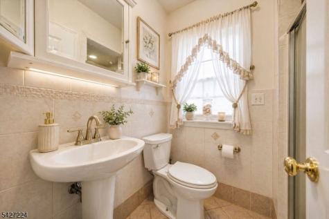188 Kerrigan Boulevard Newark NJ 07106