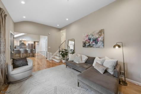 11 Homewood Way Montclair NJ 07042