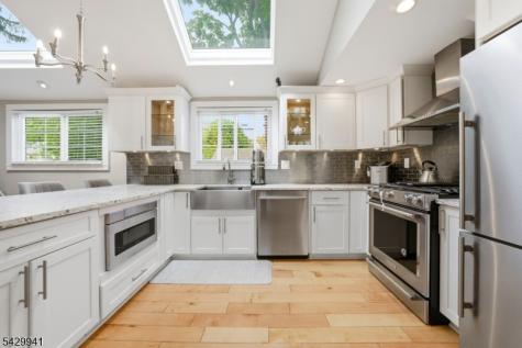 11 Homewood Way Montclair NJ 07042