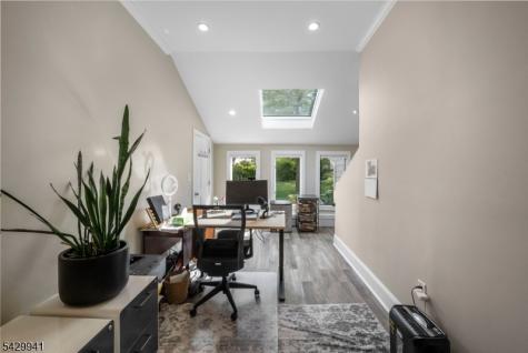 11 Homewood Way Montclair NJ 07042