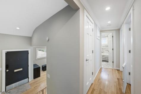 11 Homewood Way Montclair NJ 07042