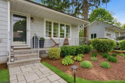 11 Homewood Way Montclair NJ 07042