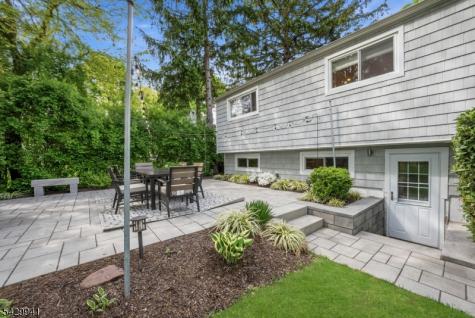 11 Homewood Way Montclair NJ 07042