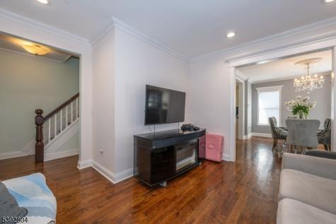 807 Jaques Avenue Rahway NJ 07065