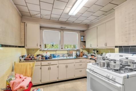 37 White Hall Road Montville NJ 07082