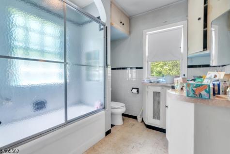37 White Hall Road Montville NJ 07082