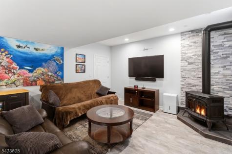 536 Willow Avenue Garwood NJ 07027