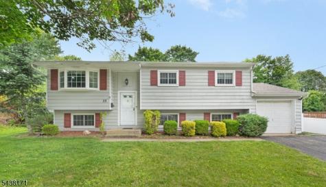 35 Saint Marys Drive Roxbury NJ 07876
