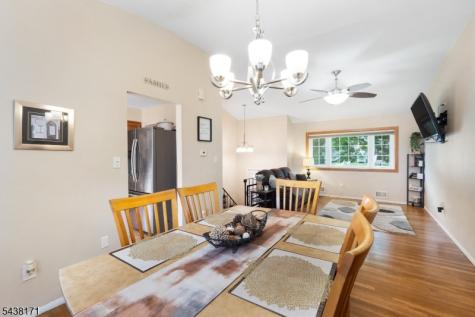 35 Saint Marys Drive Roxbury NJ 07876