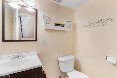 35 Saint Marys Drive Roxbury NJ 07876
