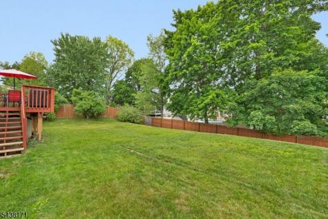 35 Saint Marys Drive Roxbury NJ 07876