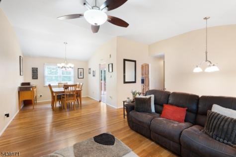 35 Saint Marys Drive Roxbury NJ 07876