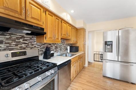 35 Saint Marys Drive Roxbury NJ 07876