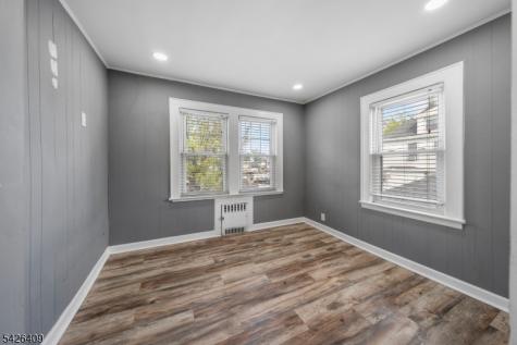 8 Melrose Terrace Elizabeth NJ 07208