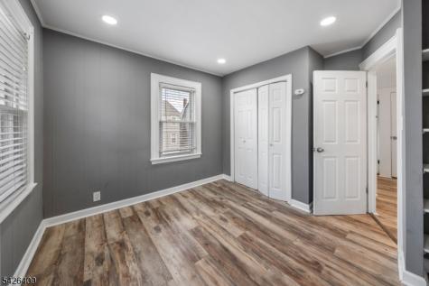 8 Melrose Terrace Elizabeth NJ 07208