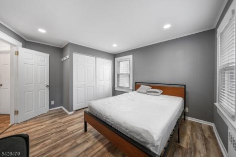 8 Melrose Terrace Elizabeth NJ 07208