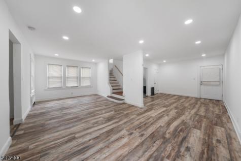 8 Melrose Terrace Elizabeth NJ 07208