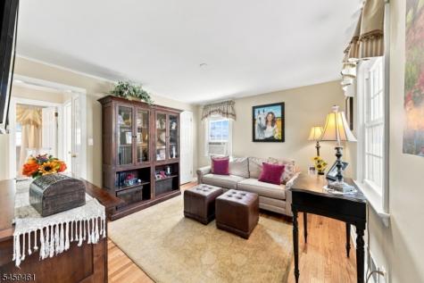 17 Middle Avenue Summit NJ 07901