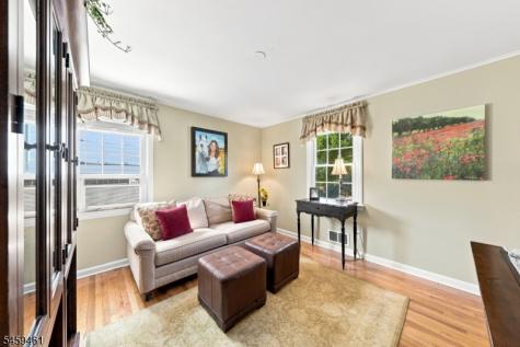 17 Middle Avenue Summit NJ 07901