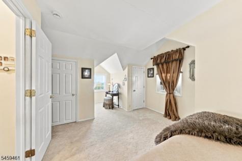 17 Middle Avenue Summit NJ 07901