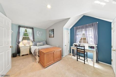 17 Middle Avenue Summit NJ 07901