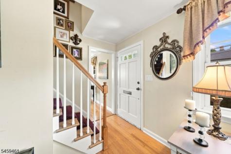 17 Middle Avenue Summit NJ 07901