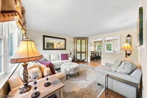 17 Middle Avenue Summit NJ 07901