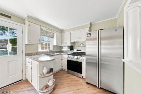 17 Middle Avenue Summit NJ 07901