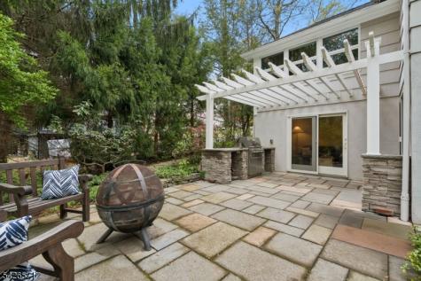 27 Hillside Terrace New Providence NJ 07901