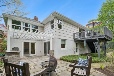 27 Hillside Terrace New Providence NJ 07901