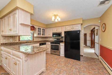 2 Rochambeau Road Pequannock NJ 07444