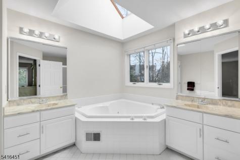 1 Vanderveer Drive Bernards NJ 07920