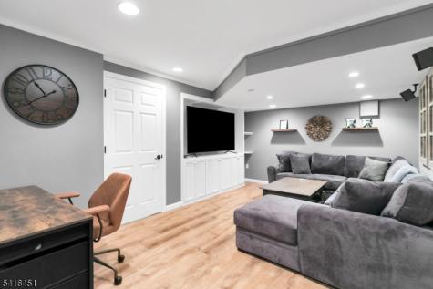 1 Vanderveer Drive Bernards NJ 07920