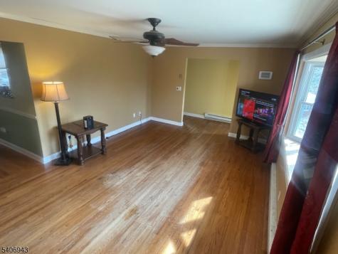 8 Diana Court Lebanon NJ 07830
