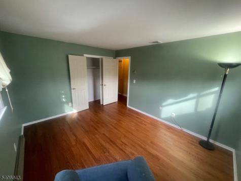 8 Diana Court Lebanon NJ 07830