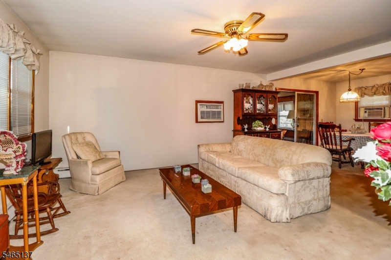9 Castleton Avenue Franklin NJ 08873