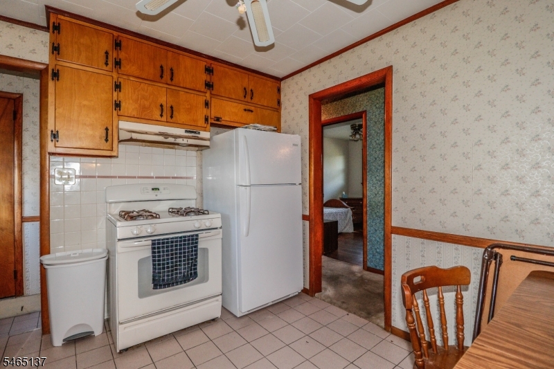 9 Castleton Avenue Franklin NJ 08873