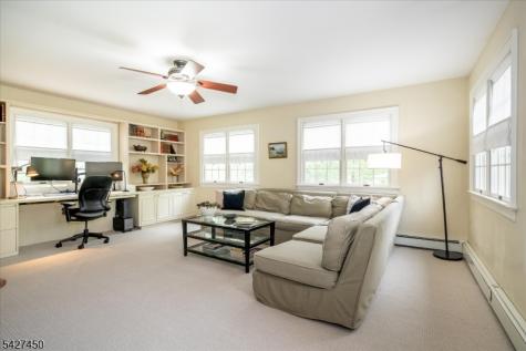 8 Abbington Terrace Glen Rock NJ 07452
