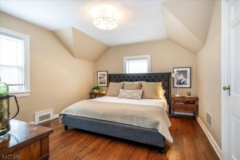 8 Abbington Terrace Glen Rock NJ 07452