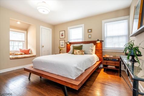 8 Abbington Terrace Glen Rock NJ 07452